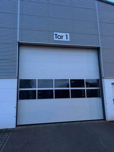 Industrie-Sektionaltor